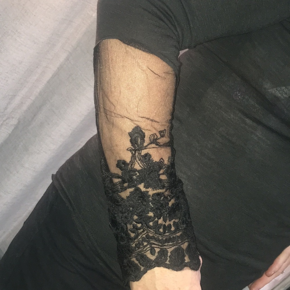 Long sleeve, lace, black shirt
